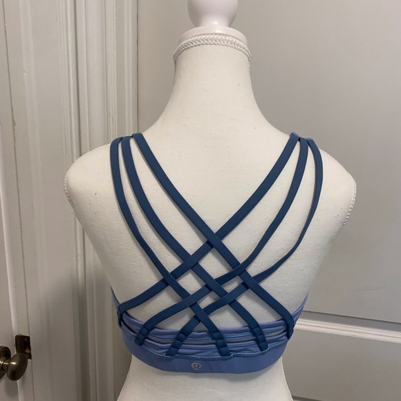 Lululemon sports bra - Picture 2 of 3